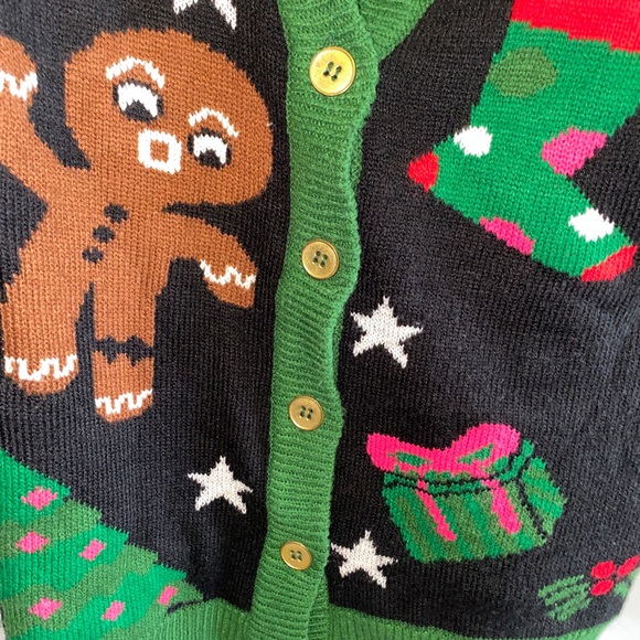Gingerbread man Sweater - Picture 2 of 5